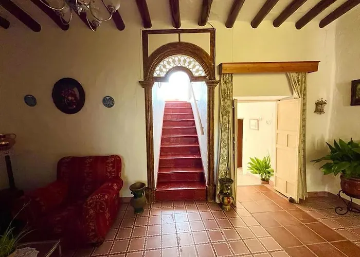 Casa Bejar, Tranquila Casa Con Chimenea, Patios, Junto A La Piscina