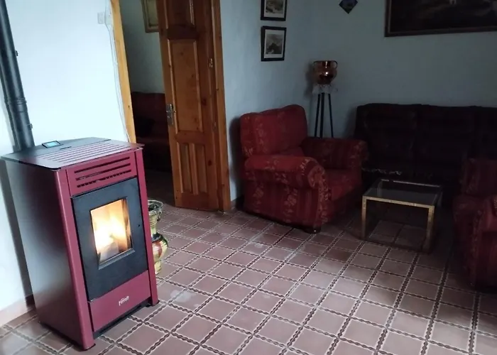Casa Bejar, Tranquila Casa Con Chimenea, Patios, Junto A La Piscina