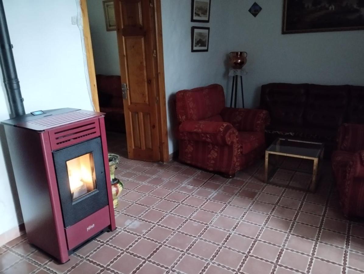 Casa Bejar, Tranquila Casa Con Chimenea, Patios, Junto A La Piscina Holiday home